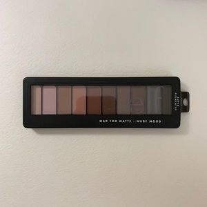 e.l.f. EYESHADOW PALETTE - NUDE MOOD